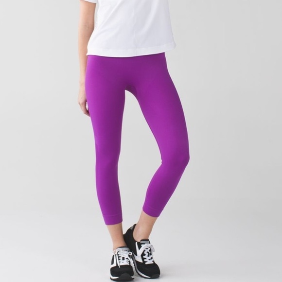 LULULEMON Zone In Crop Compression Leggings Tender Violet Size 4 - Picture 10 of 12
